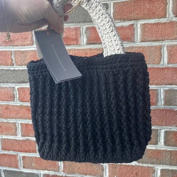 NWT ExpressionsNYC|| Vegan Luxury Vegan Handbag, Crochet Bag, VIRAL - Picture 3 of 8